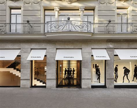 chanel barcelona store.